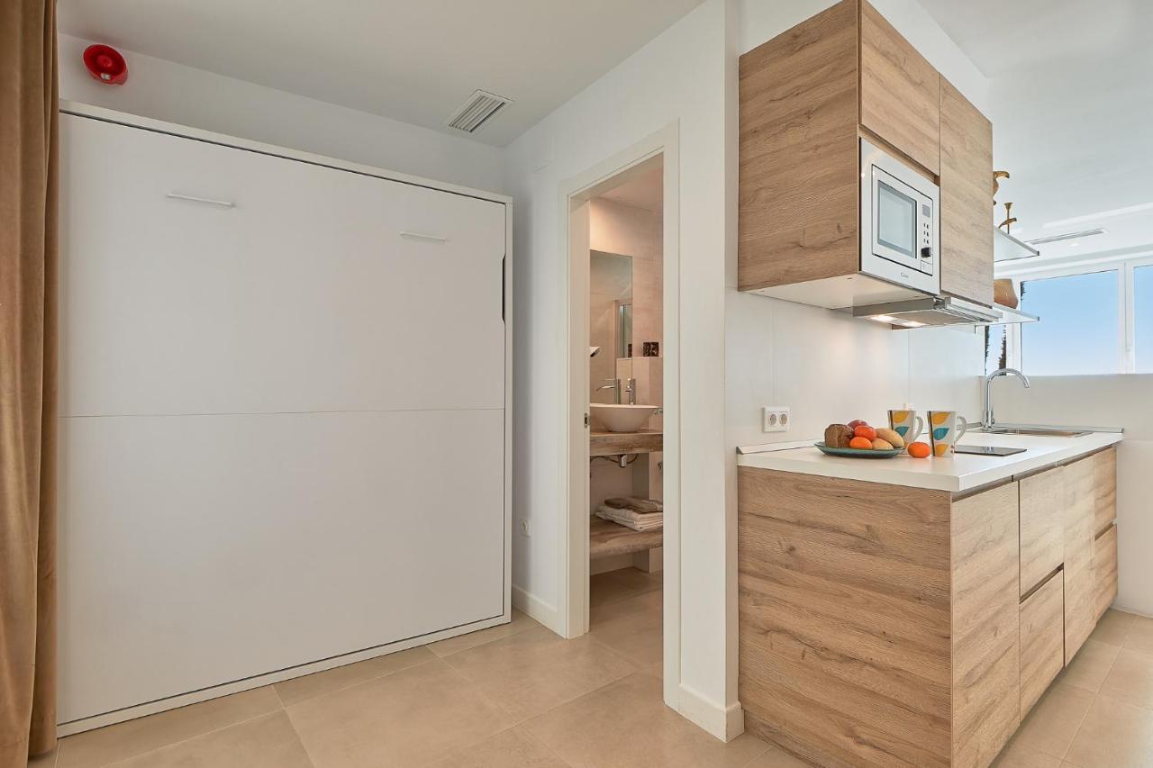 Suite Deluxe Face Mer Apart Malaga Exterior photo