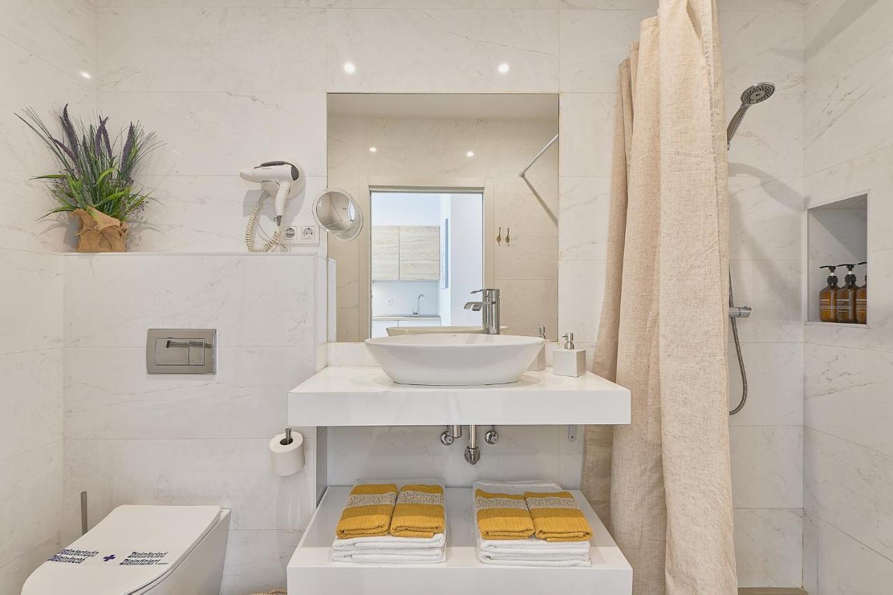 Suite Deluxe Face Mer Apart Malaga Exterior photo