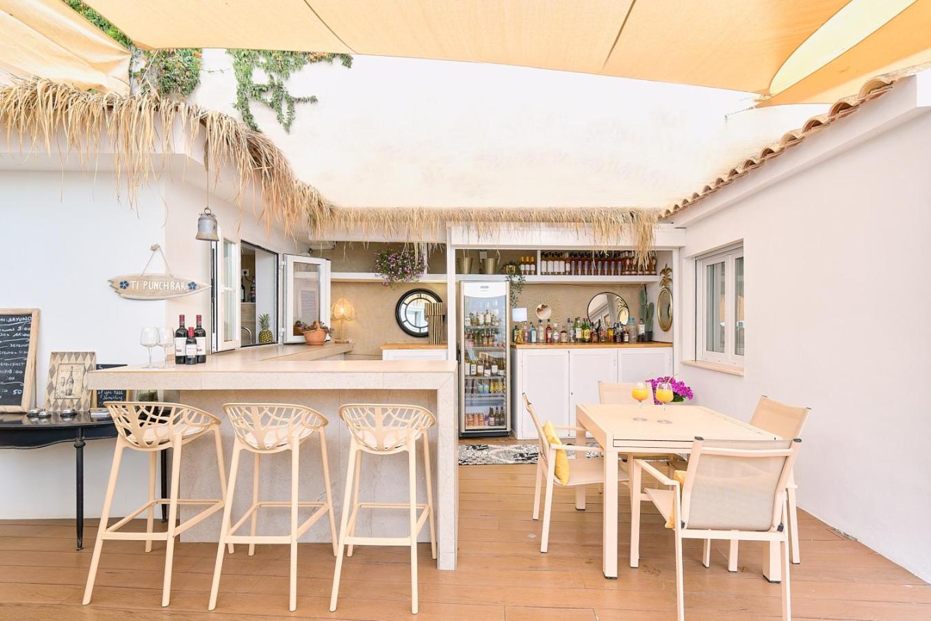 Suite Deluxe Face Mer Apart Malaga Exterior photo